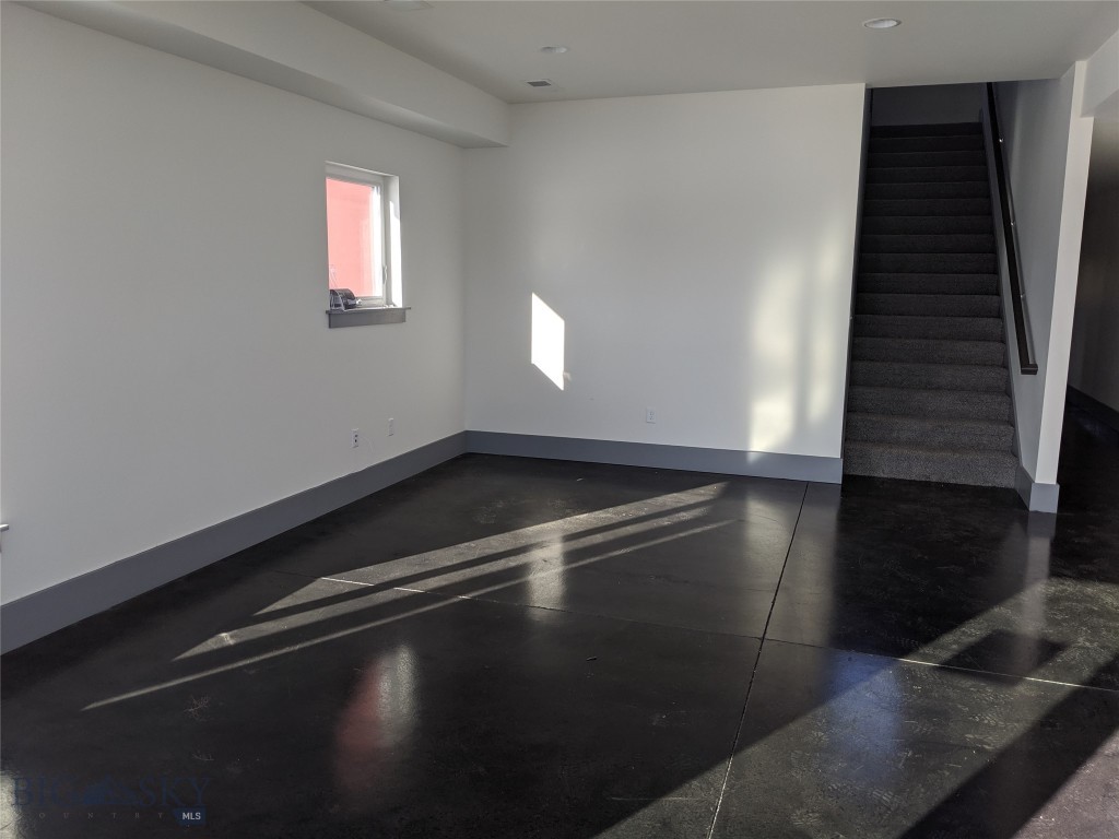 77 Riverway Road