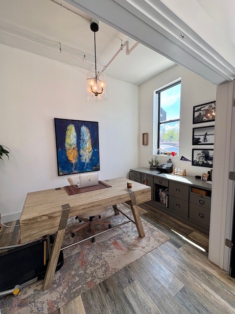 319 E Mendenhall