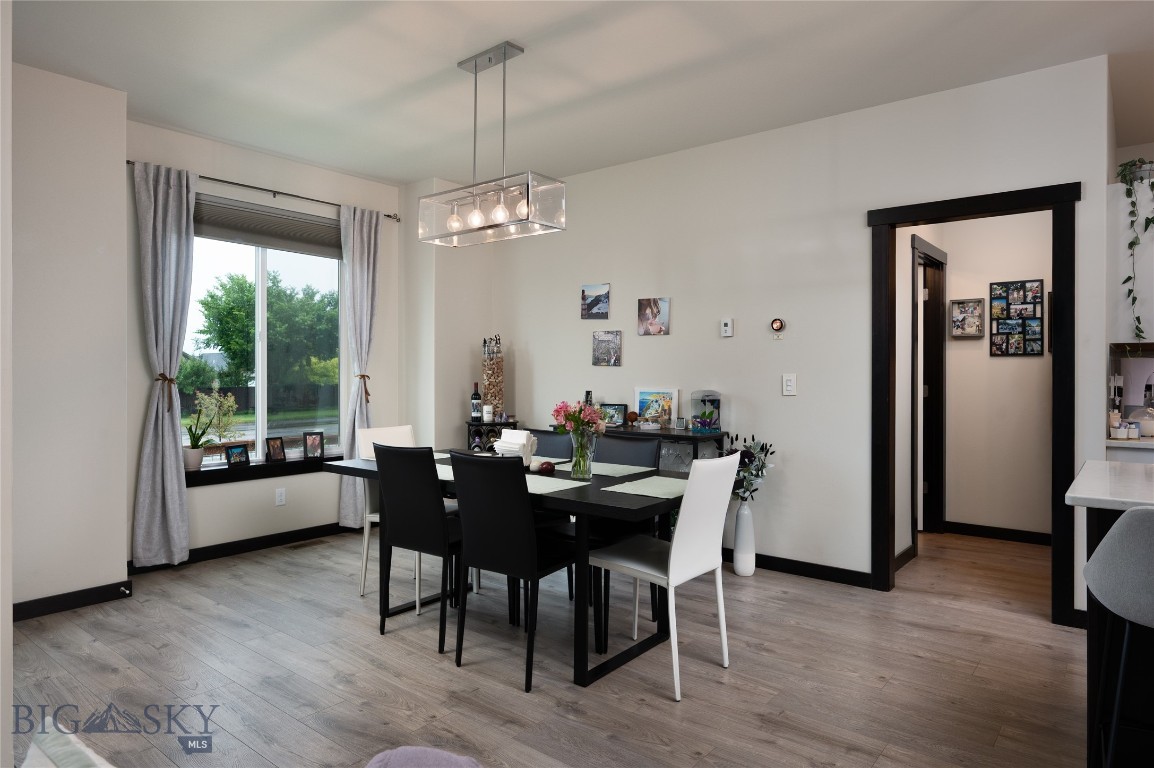 5425 Vermeer Lane