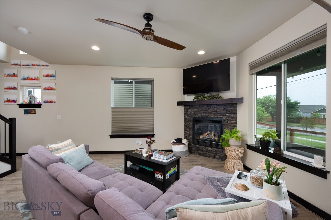 5425 Vermeer Lane