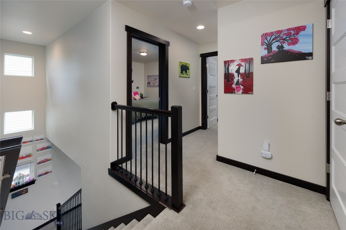 5425 Vermeer Lane
