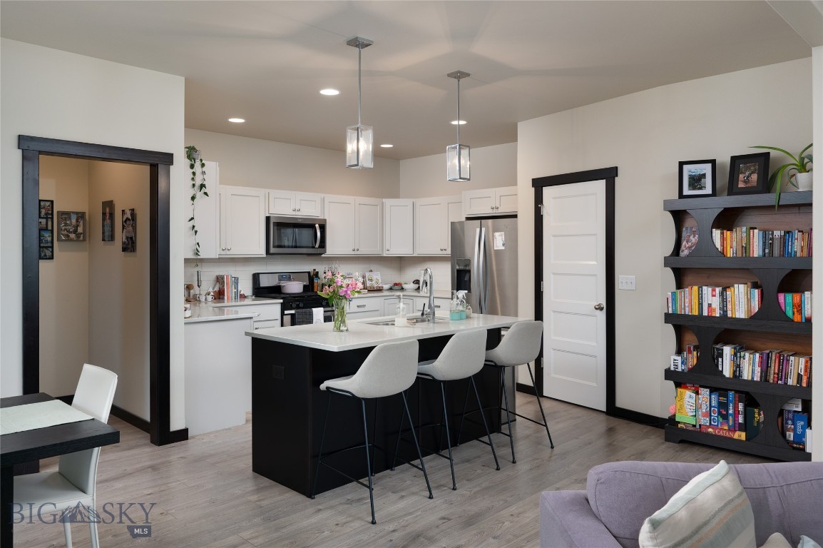 5425 Vermeer Lane