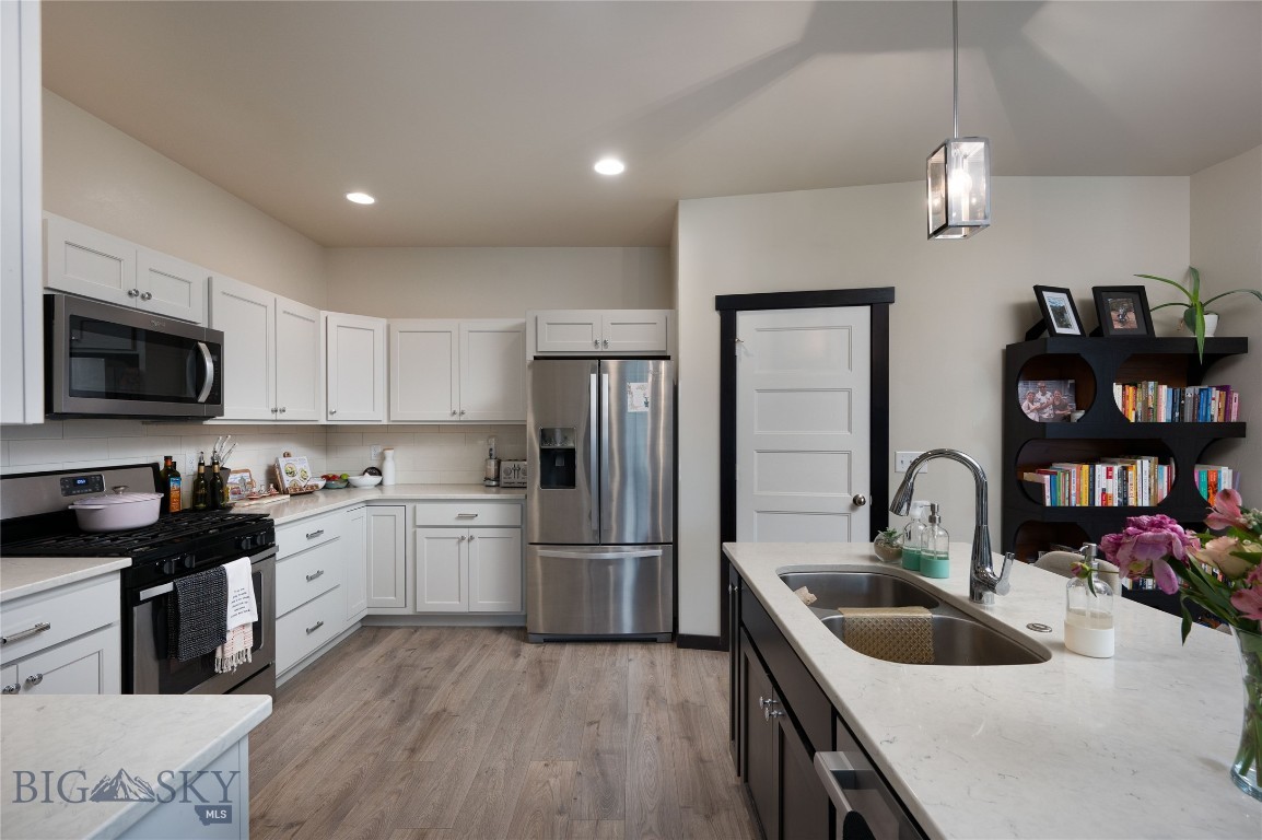 5425 Vermeer Lane