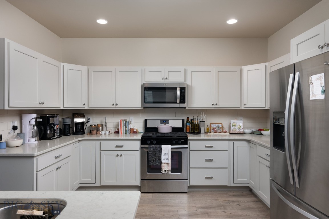 5425 Vermeer Lane