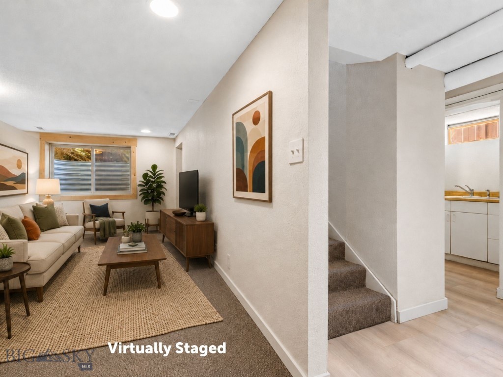 1202 W Koch Street