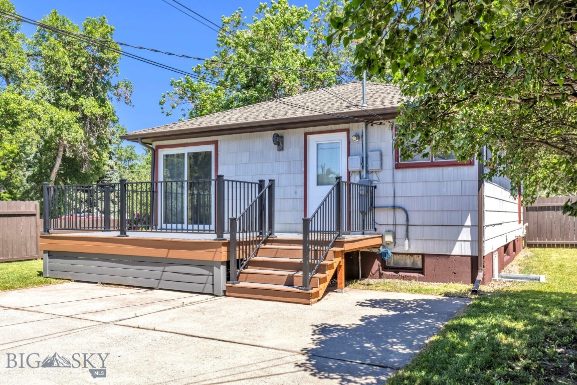 1202 W Koch Street