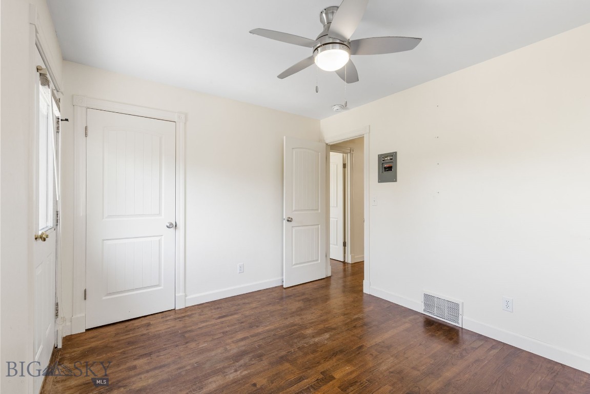 1202 W Koch Street