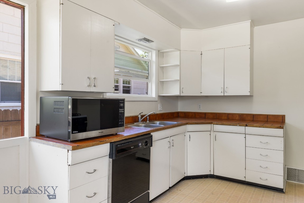 1202 W Koch Street