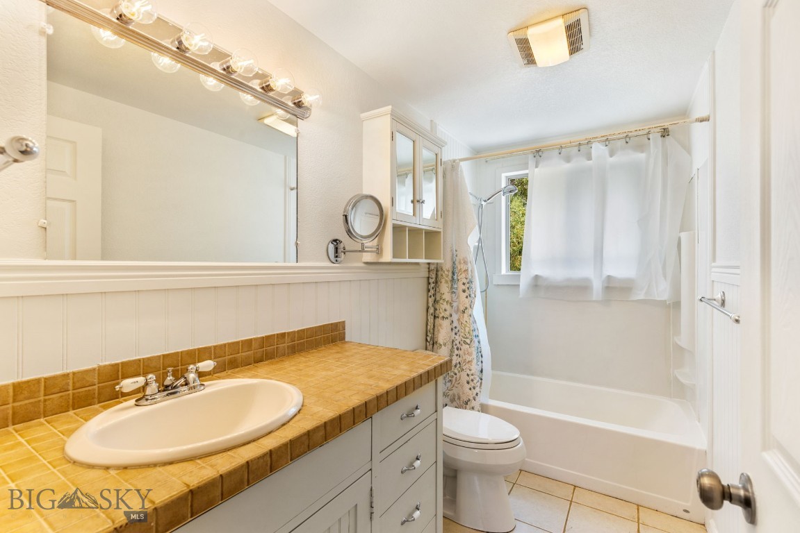 312 N 22nd Avenue