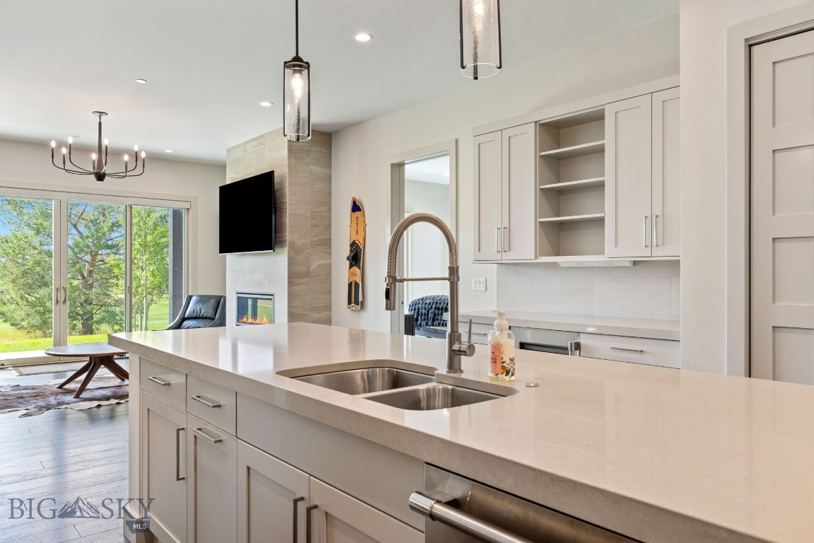89 Balmoral Trail B