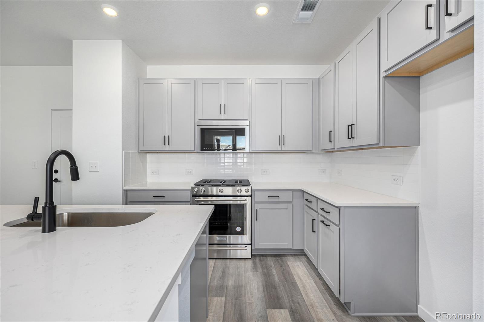 5688 N Killarney Court