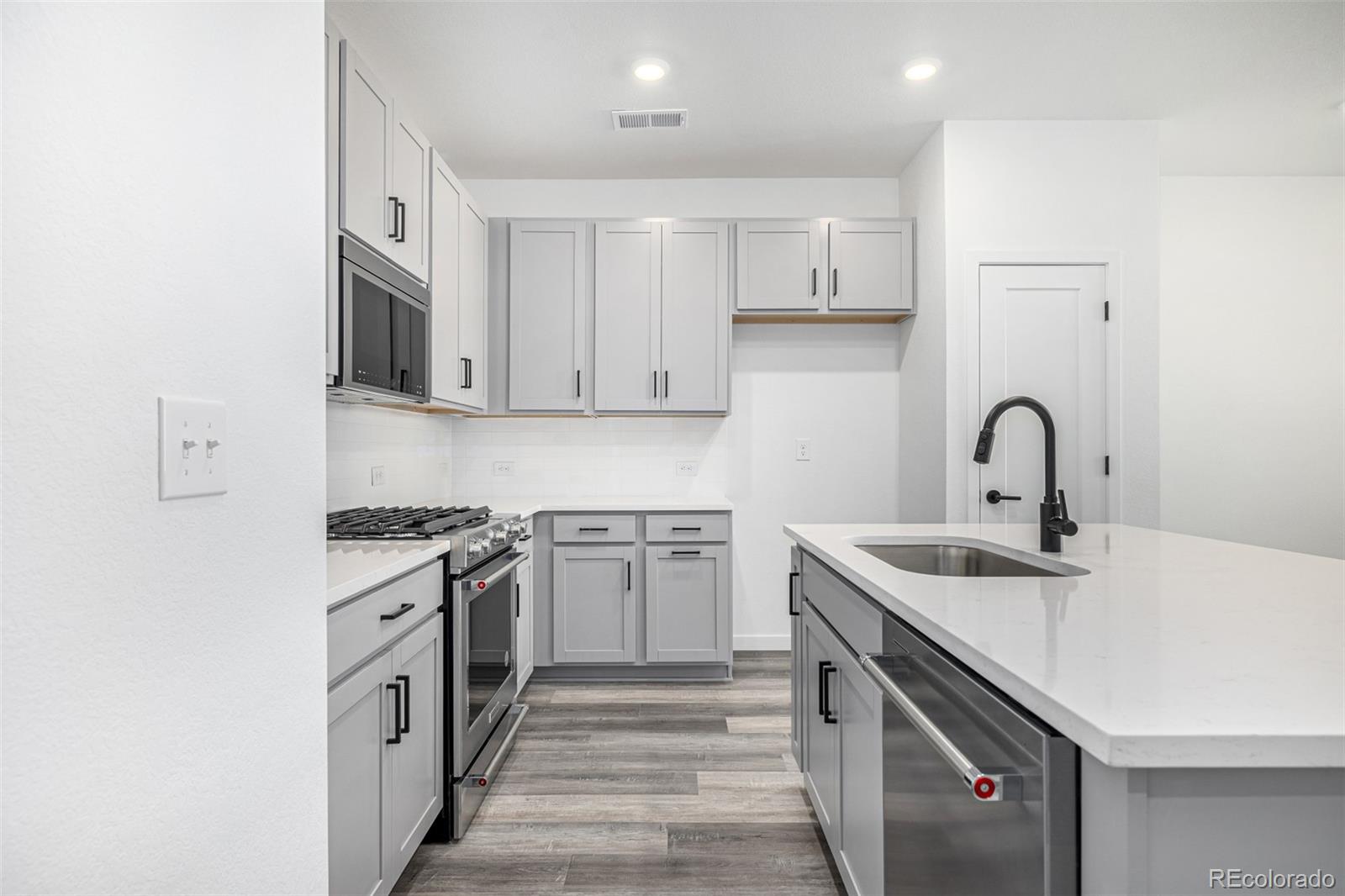 5688 N Killarney Court