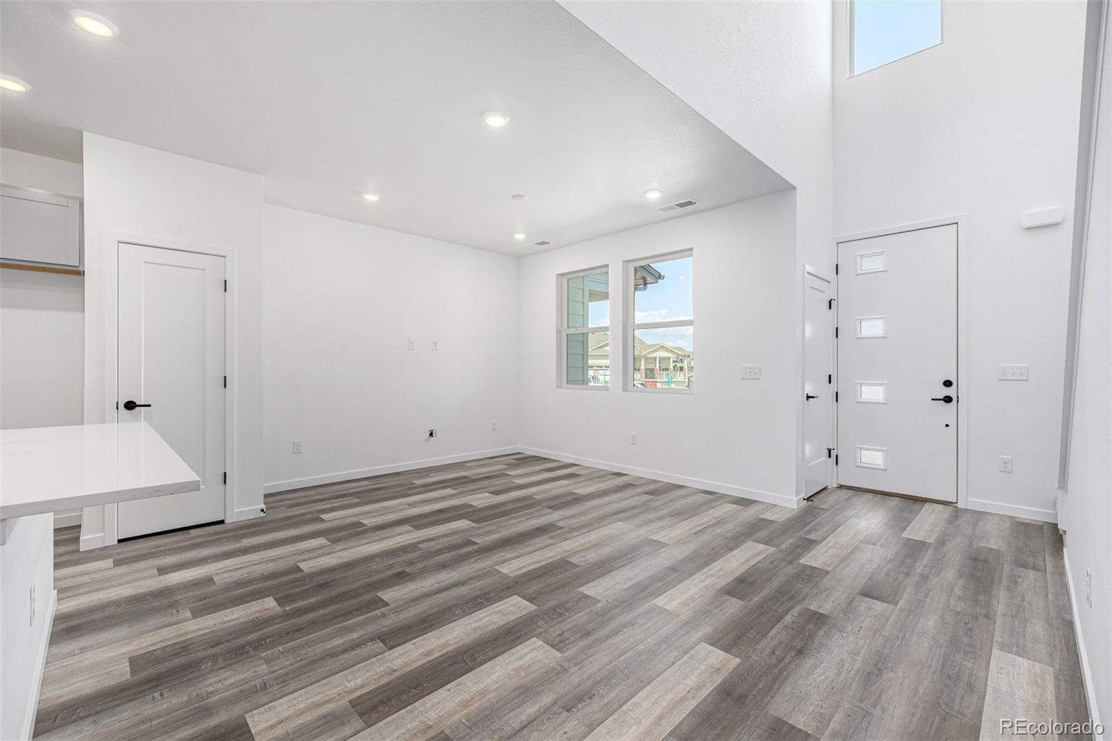 5688 N Killarney Court
