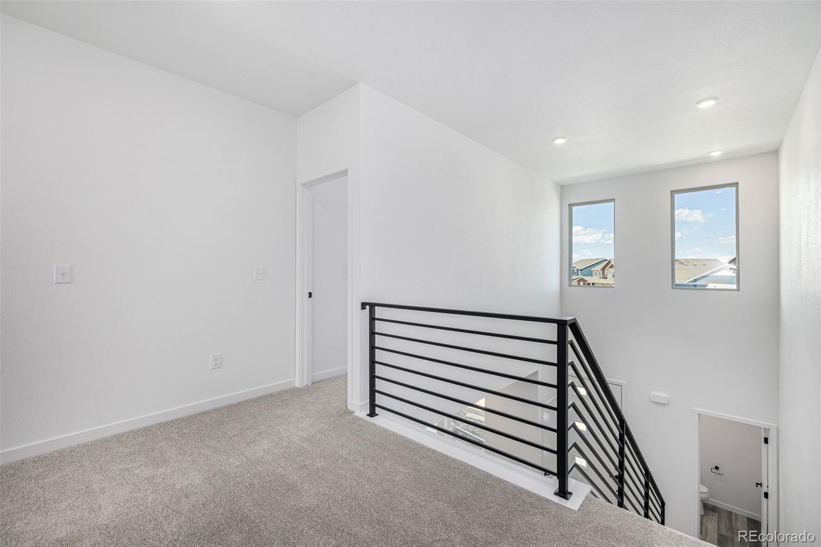 5688 N Killarney Court