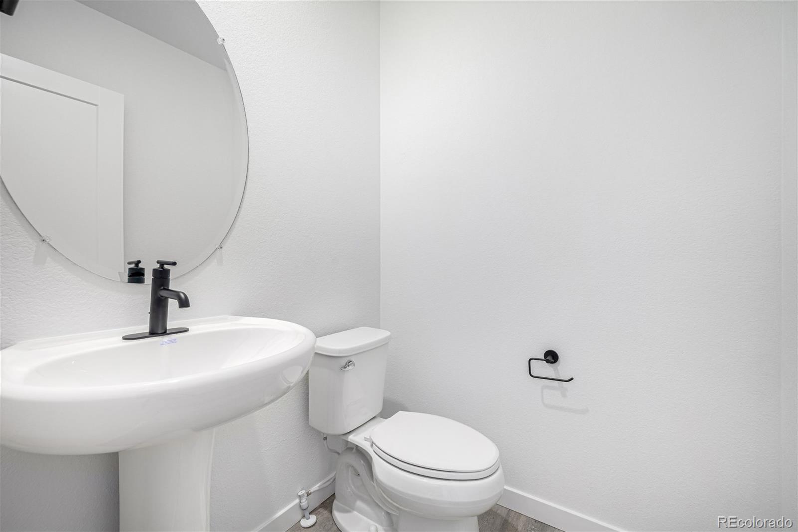 5688 N Killarney Court