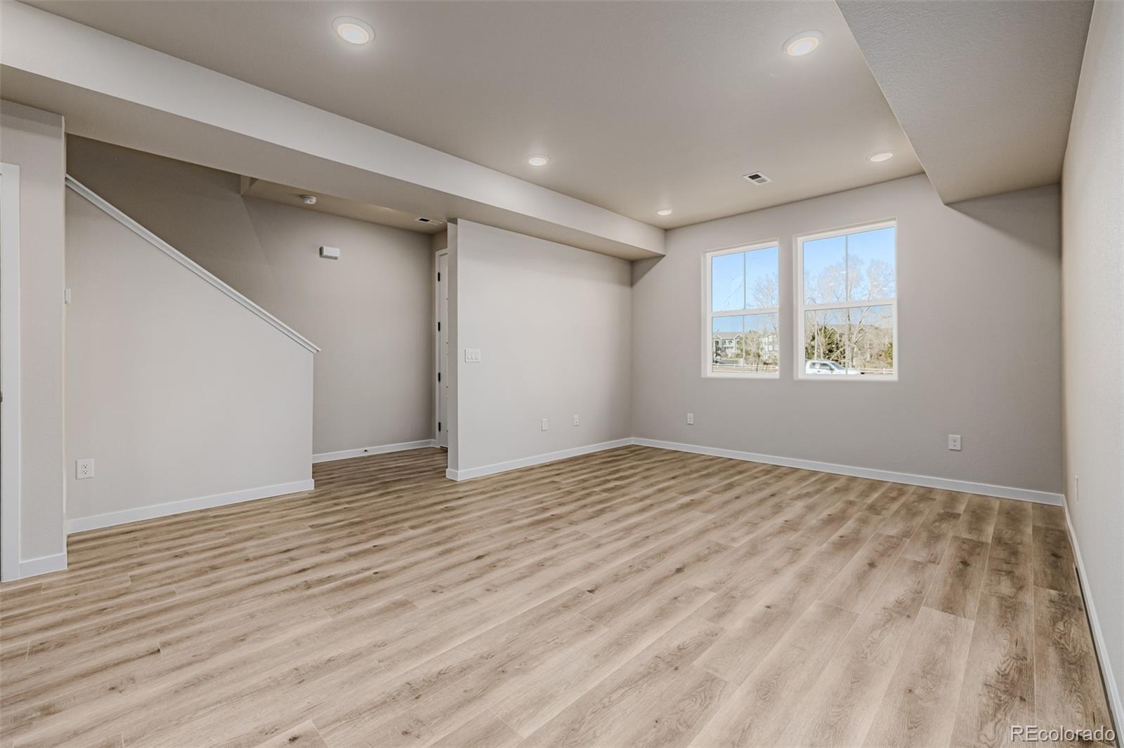 2889 E 103rd Drive