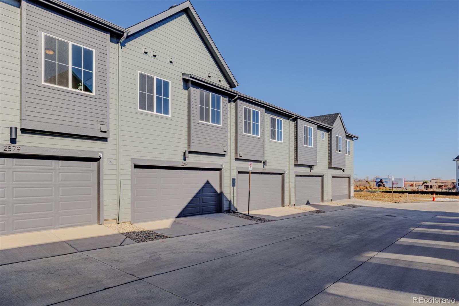2889 E 103rd Drive