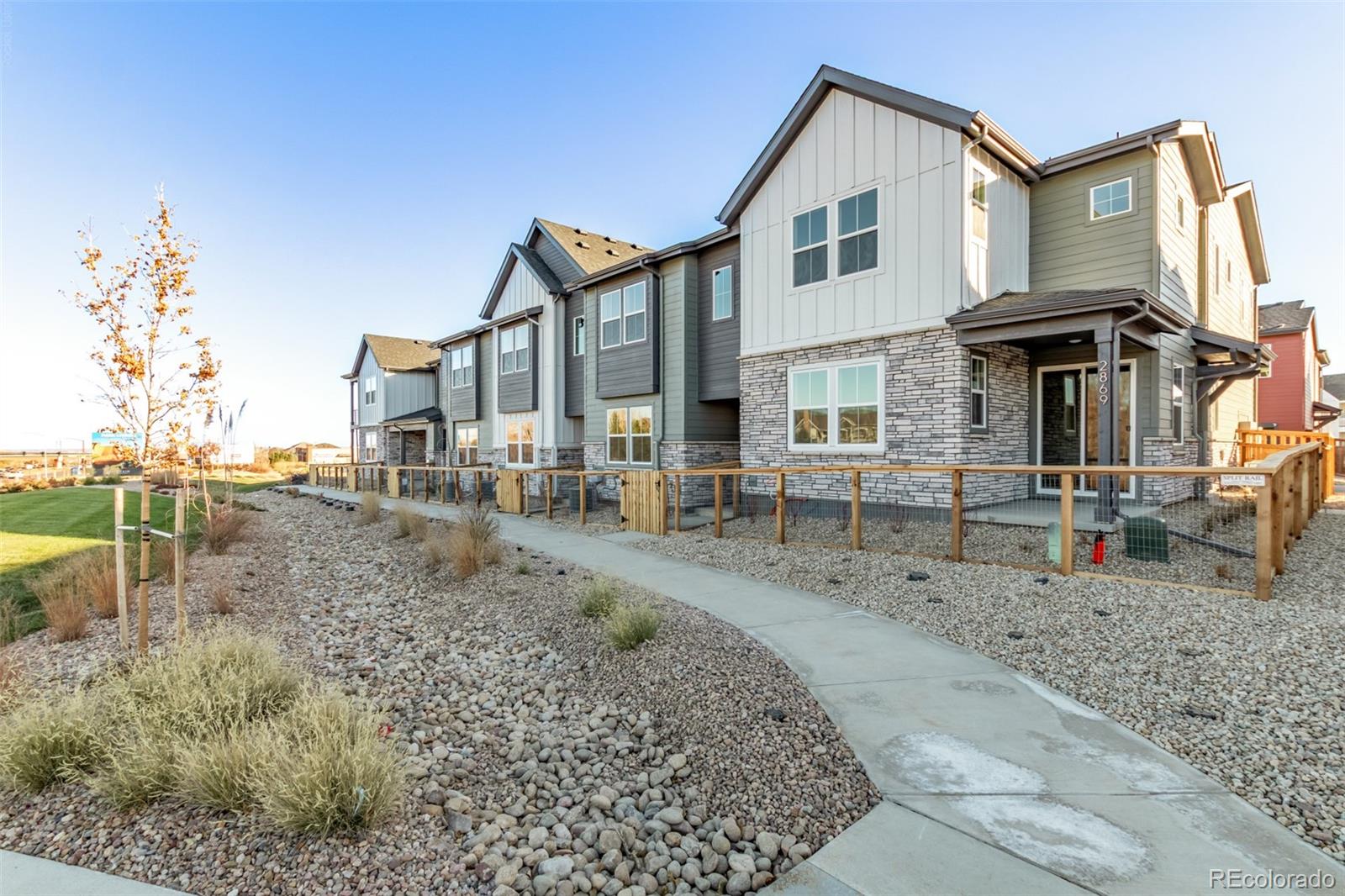 2889 E 103rd Drive
