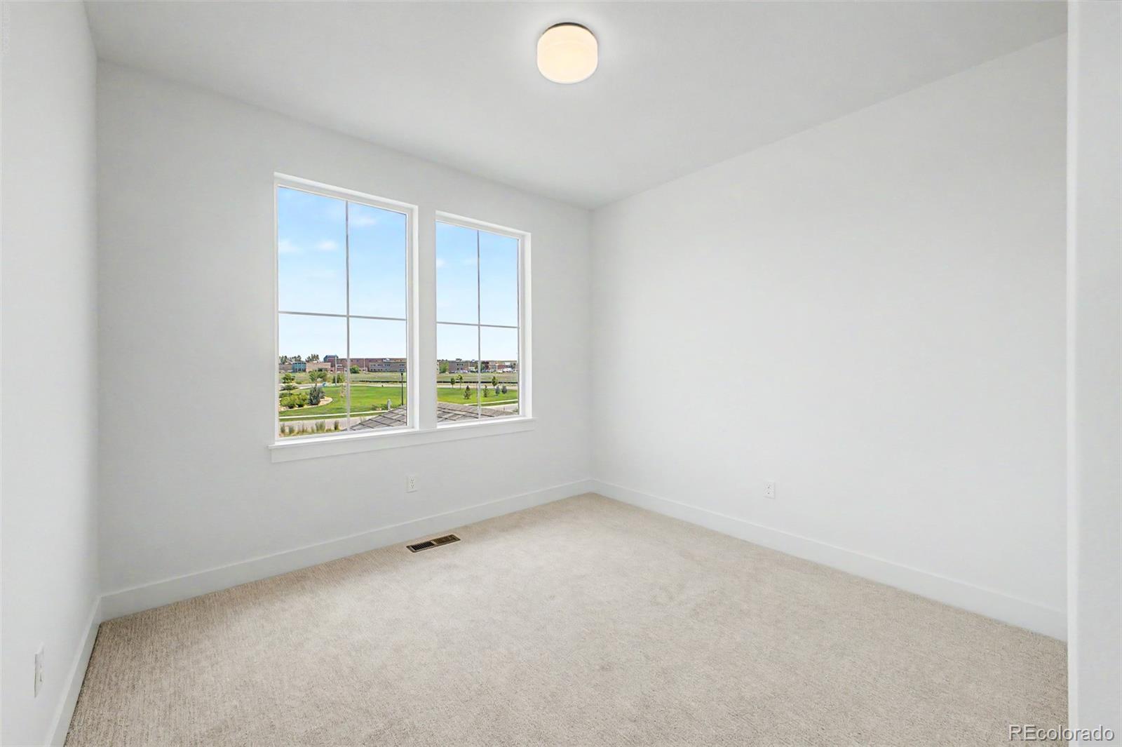 5588 Moosehead Circle
