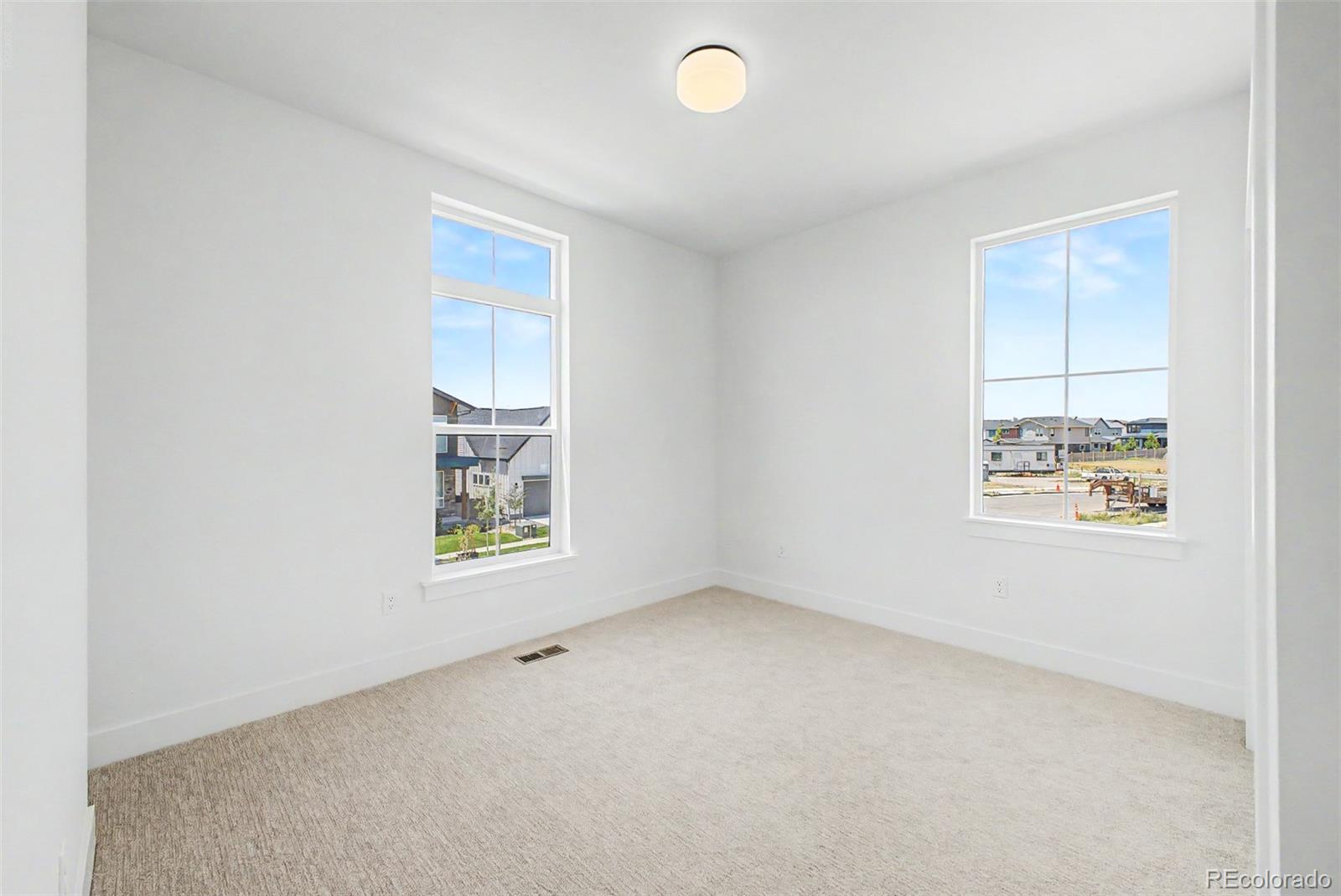 5588 Moosehead Circle