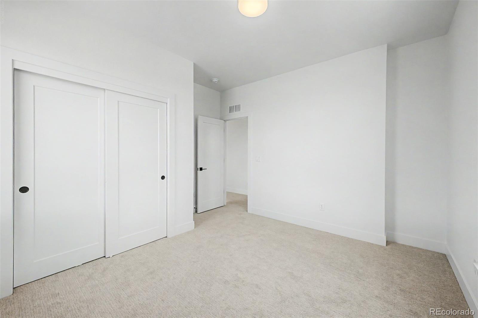 5588 Moosehead Circle