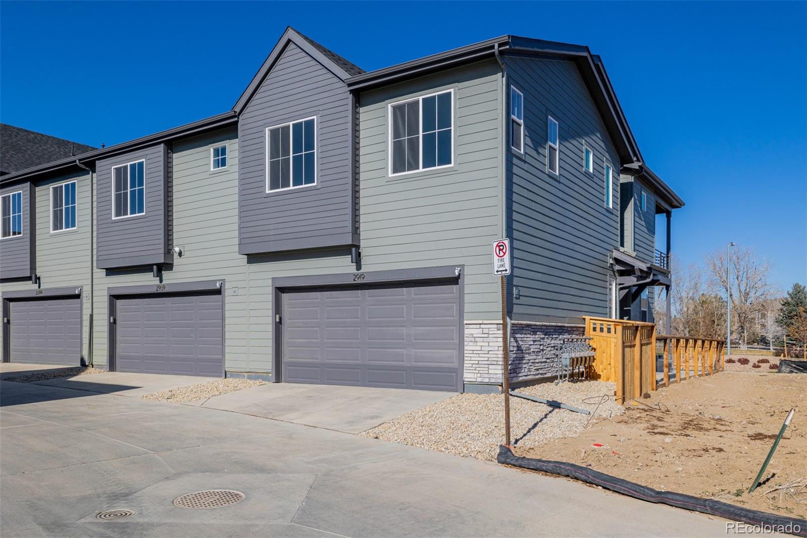 2919 E 103rd Drive