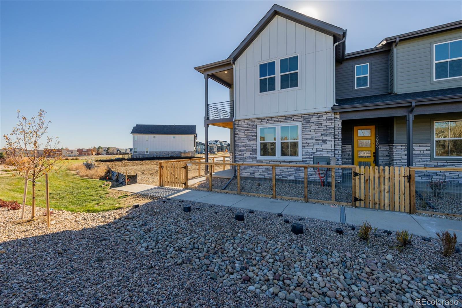 2919 E 103rd Drive