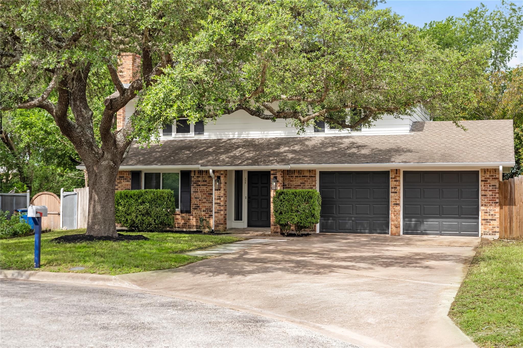 304 Clearsky CIR