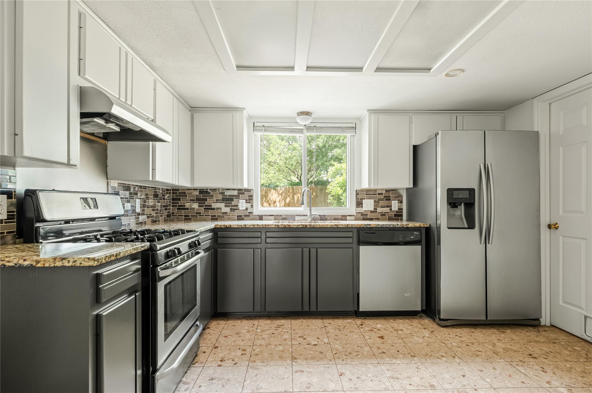304 Clearsky CIR