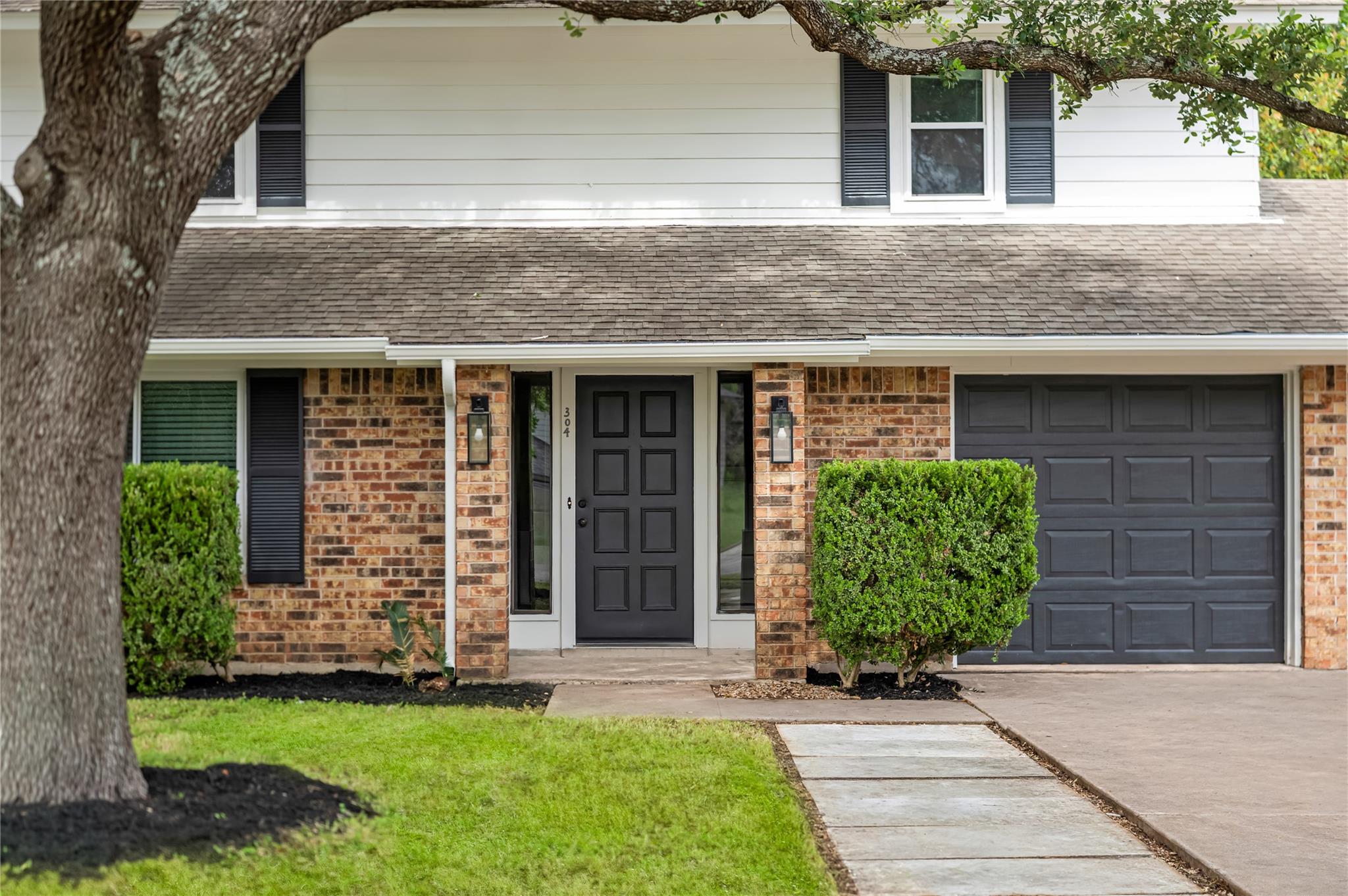 304 Clearsky CIR