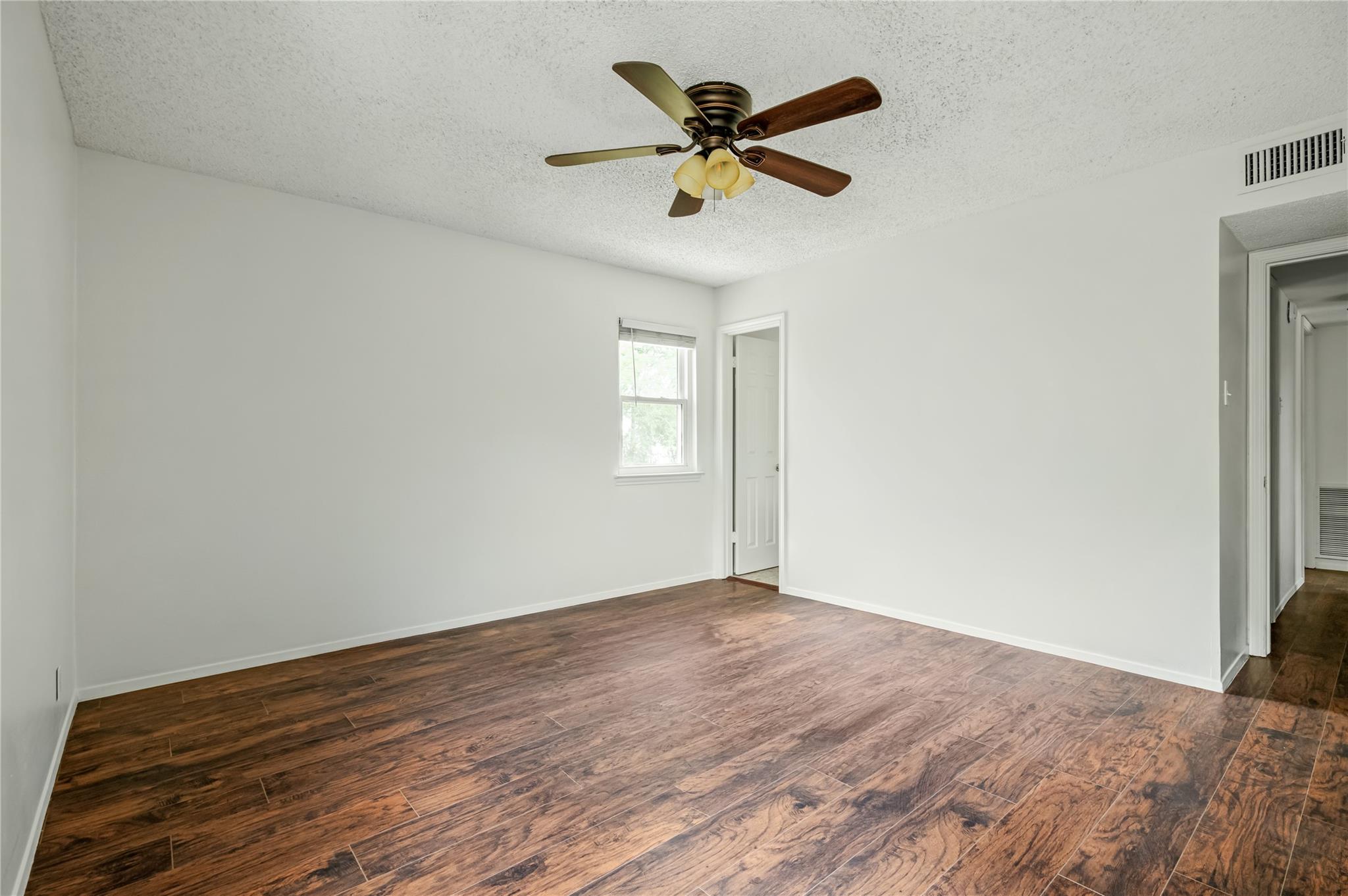 304 Clearsky CIR