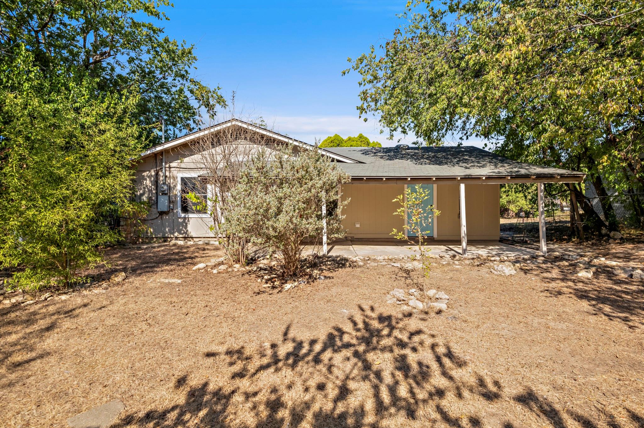 6709 Tampa CV
