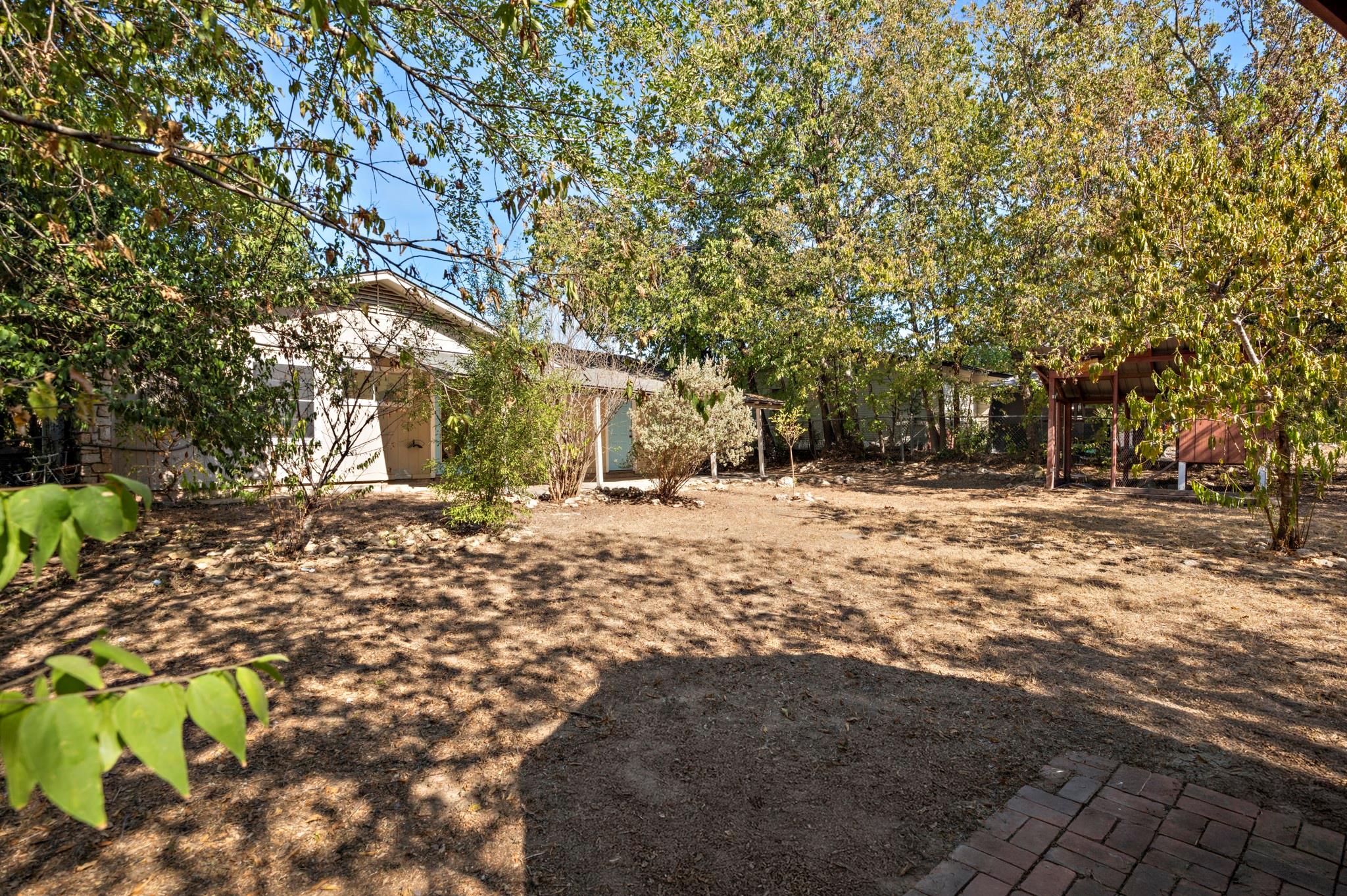 6709 Tampa CV