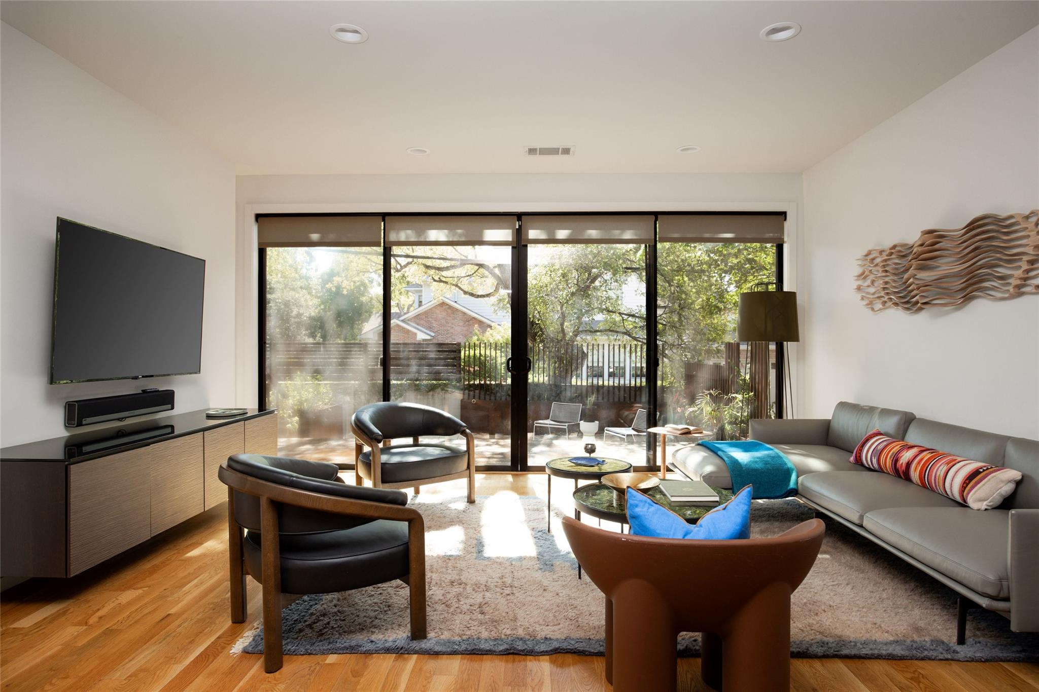 2201 Bowman Ave