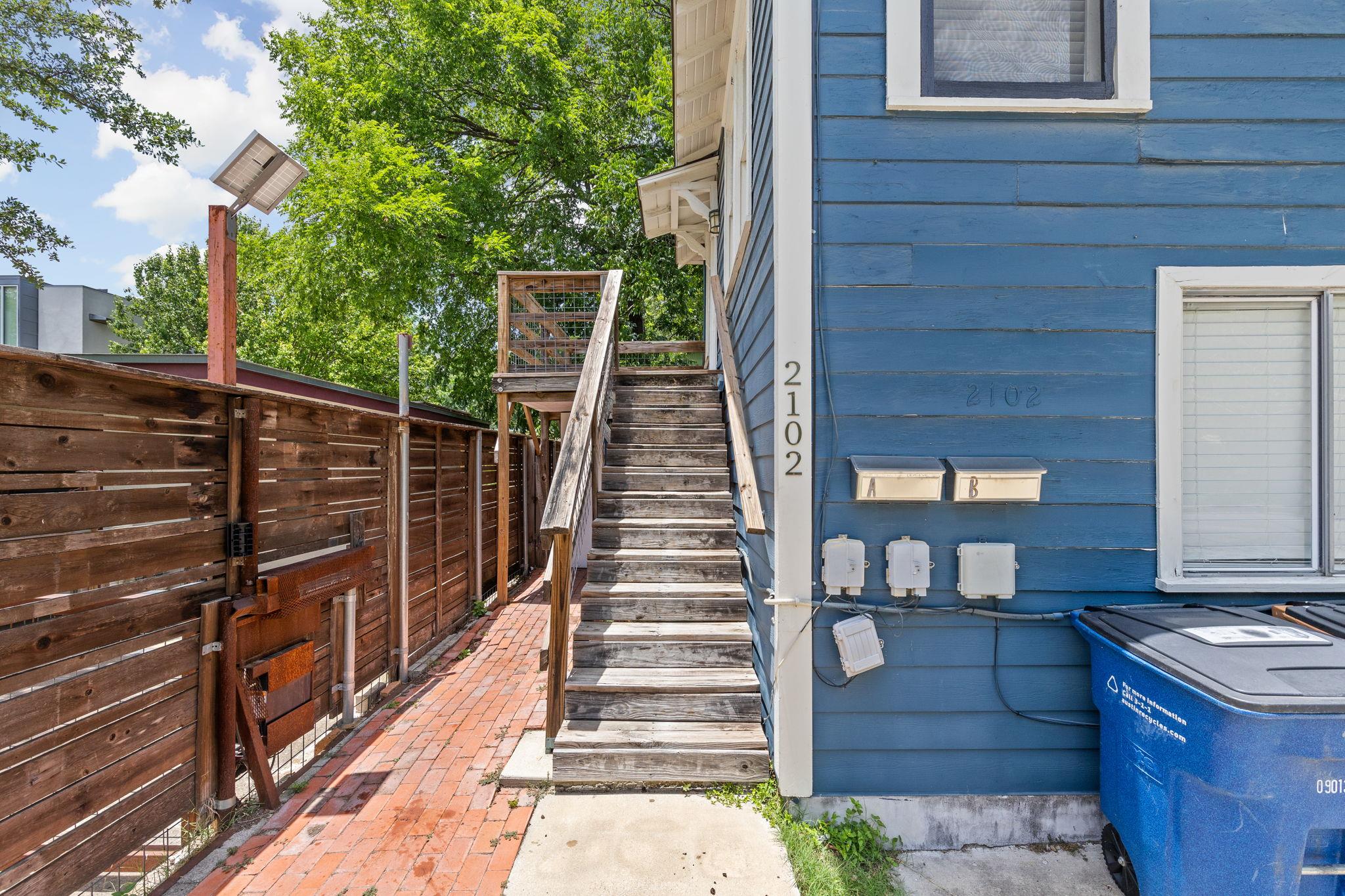 217 Leland ST