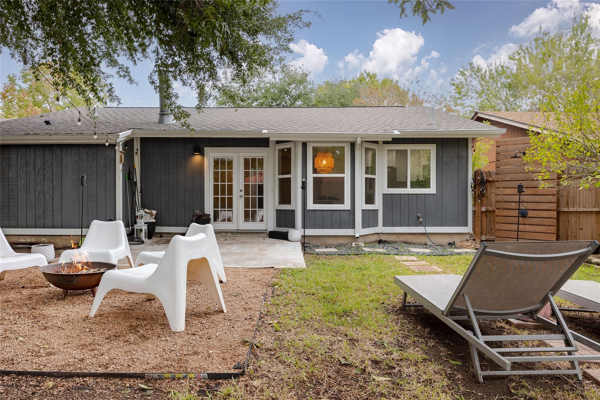 4601 Candletree LN