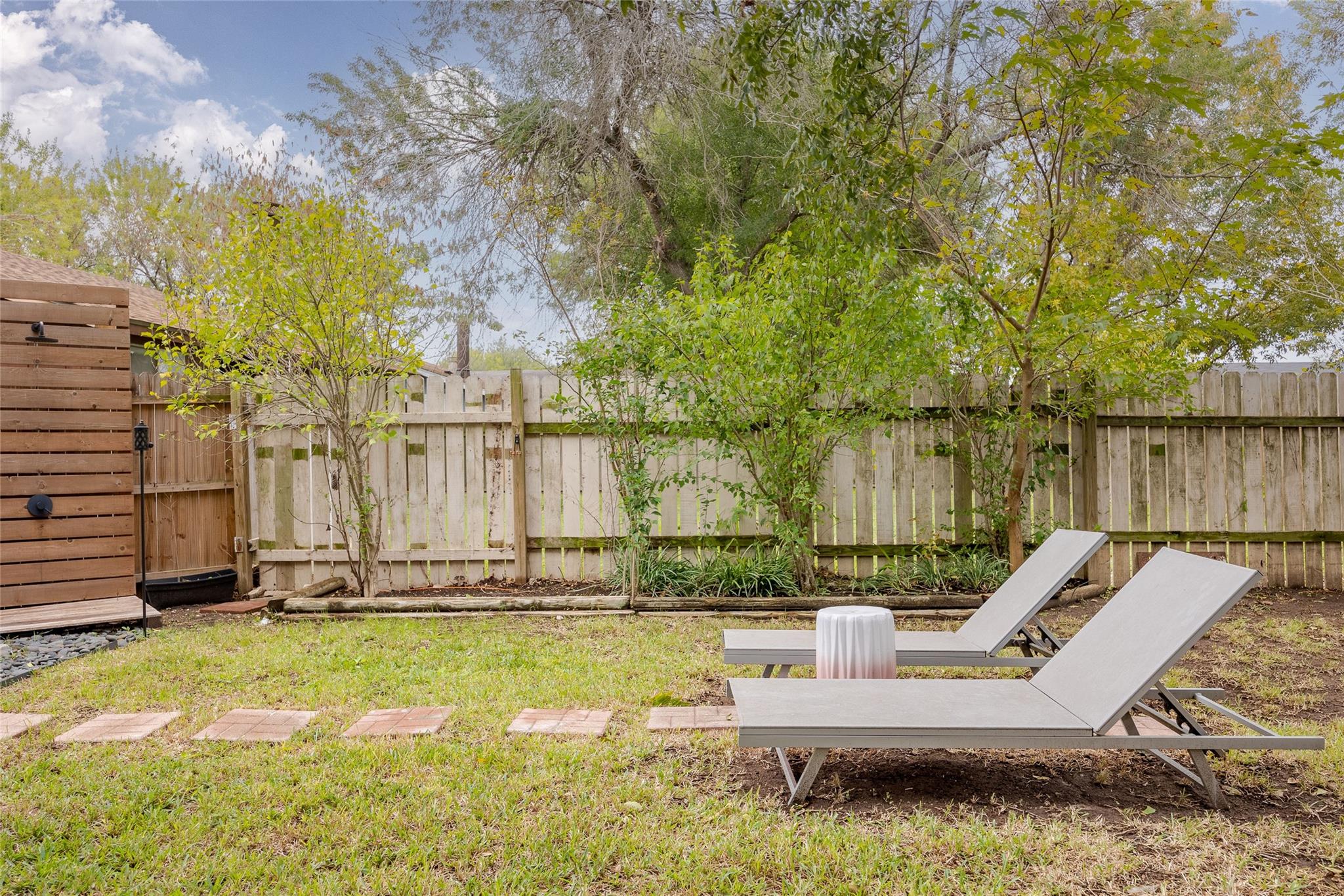 4601 Candletree LN