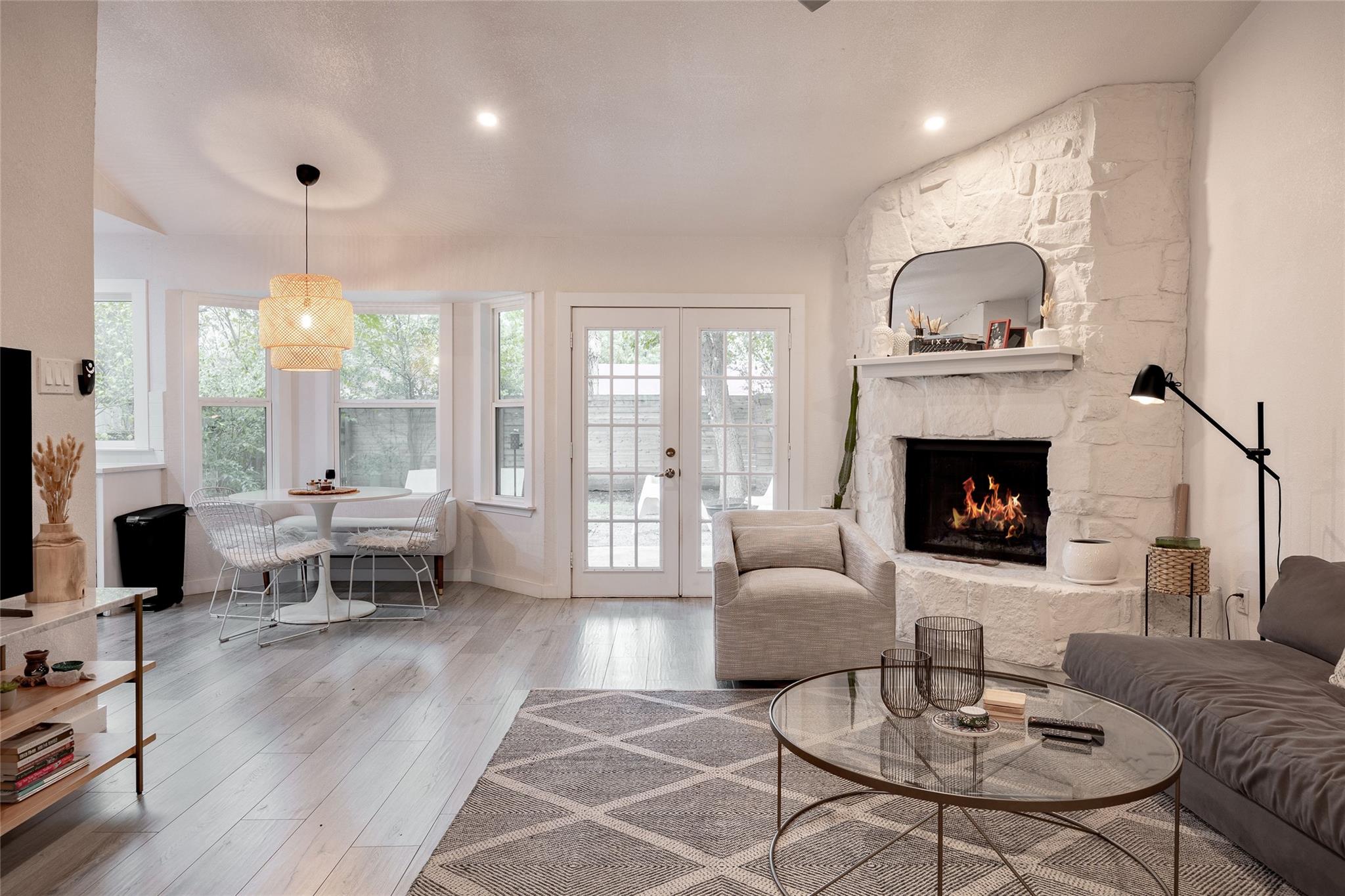 4601 Candletree LN