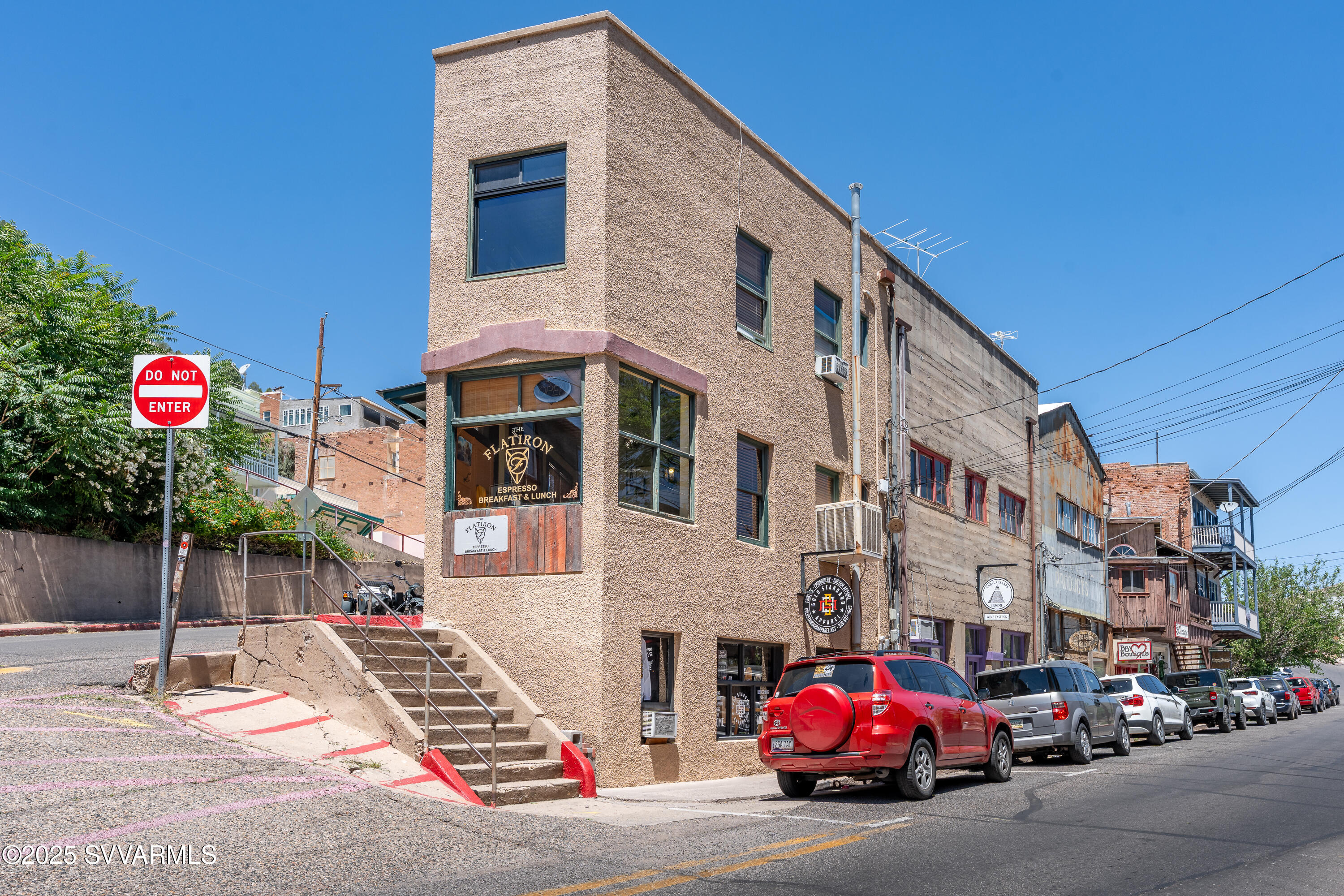 416 Main St