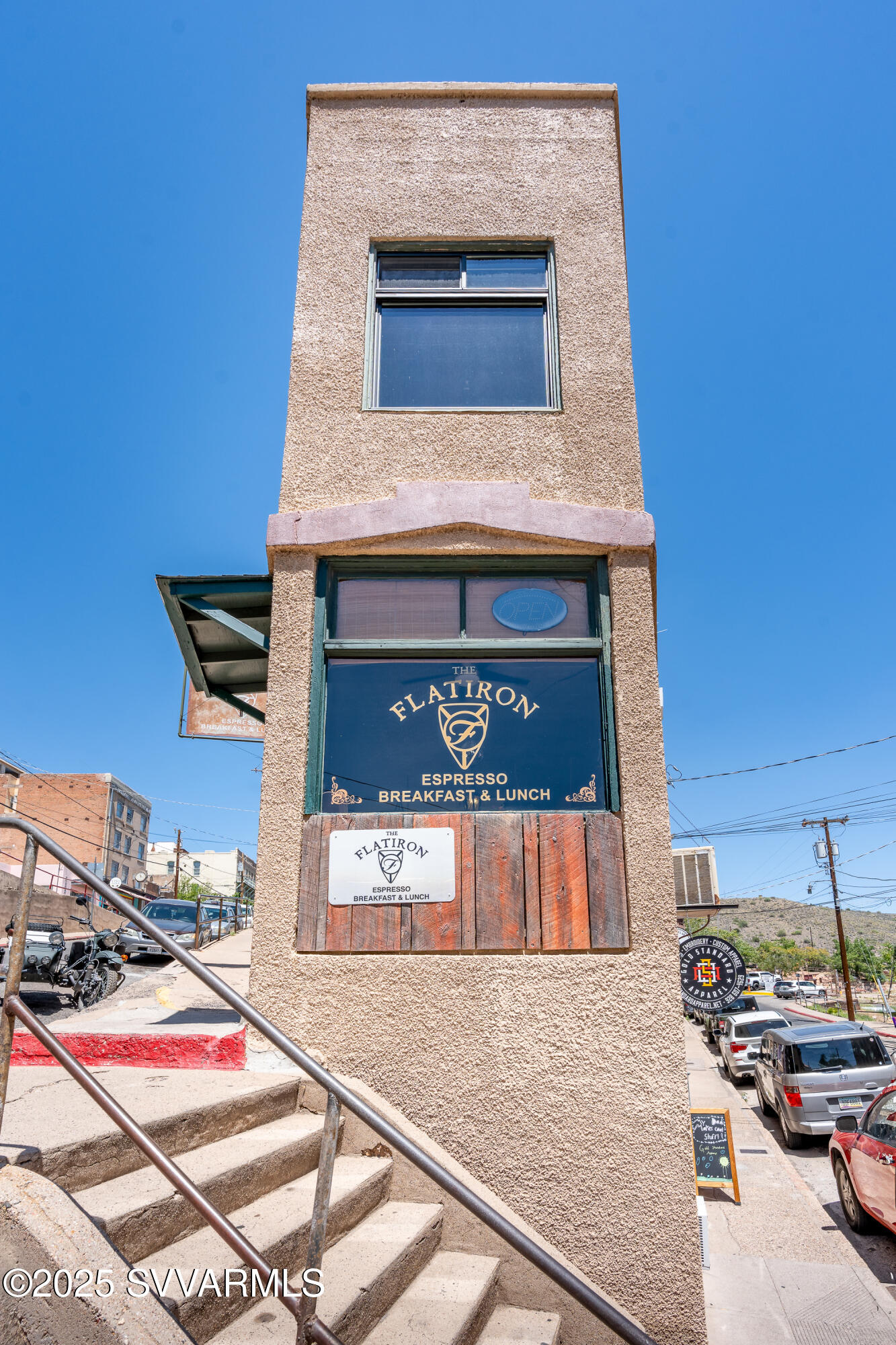 416 Main St