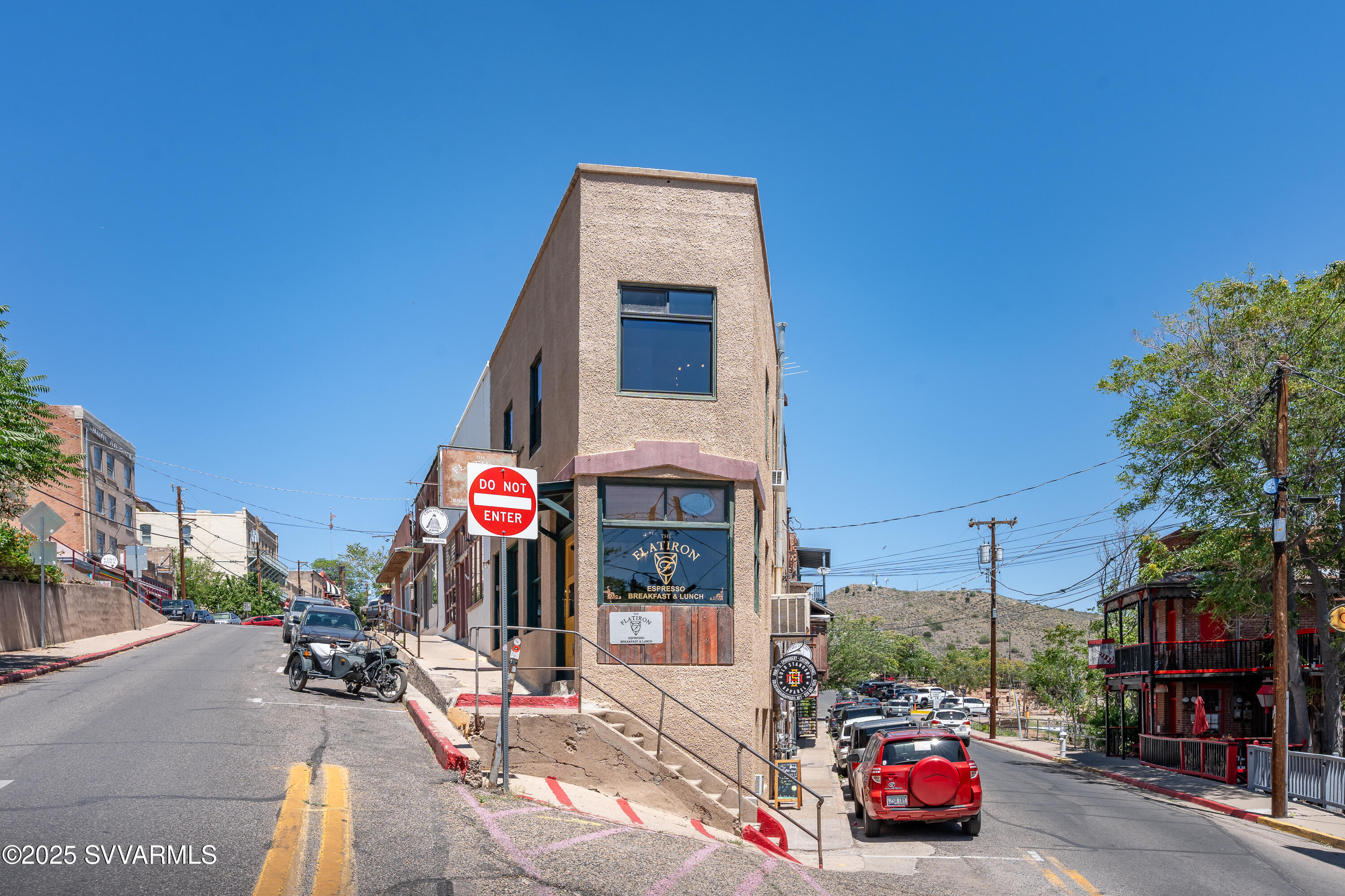 416 Main St