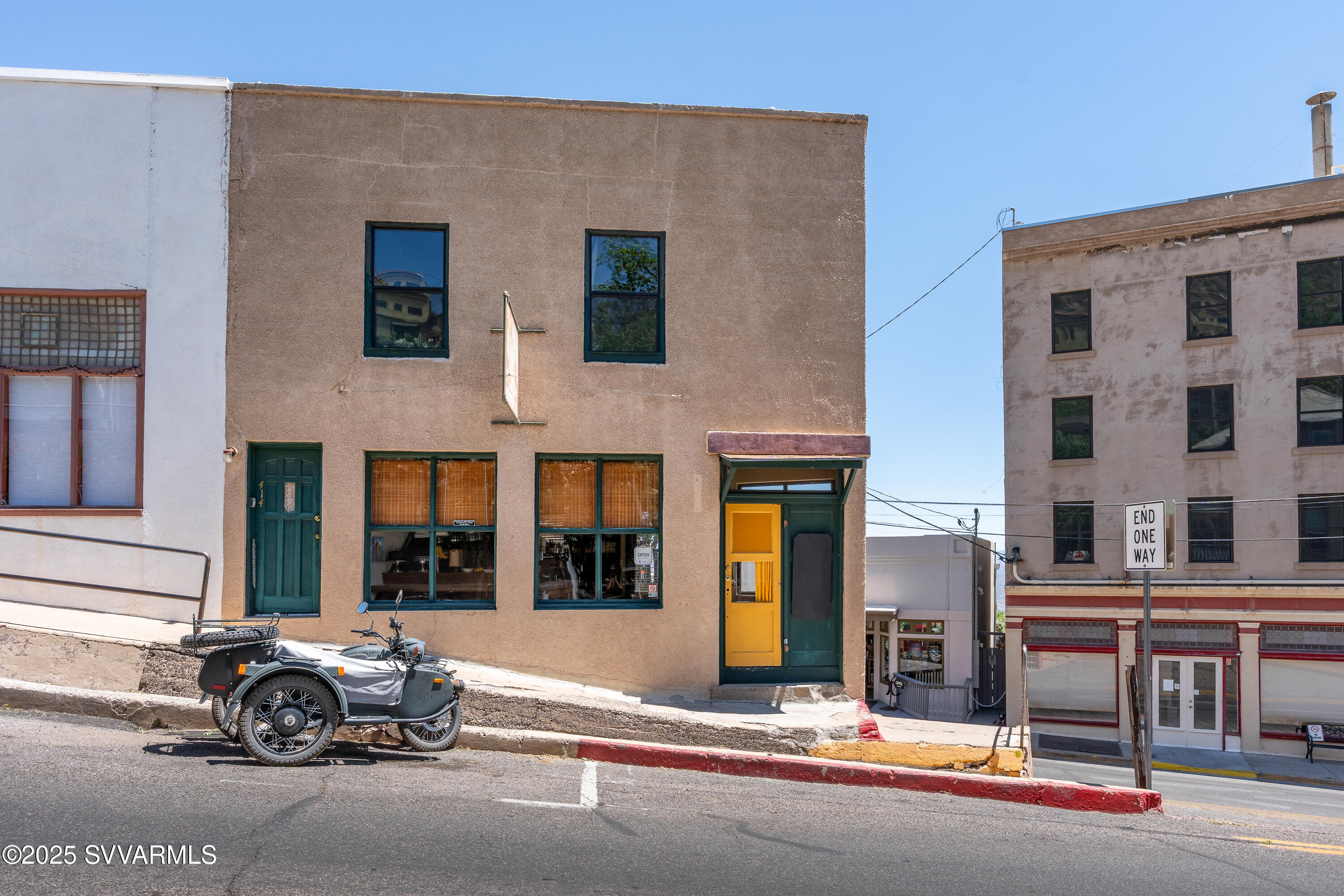 416 Main St