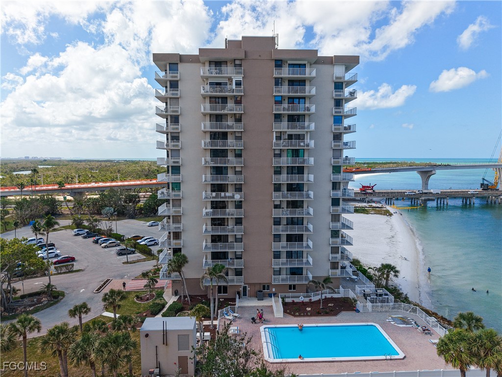 8701 Estero BLVD 501