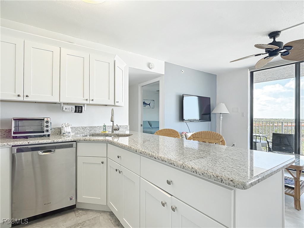 8701 Estero BLVD 501