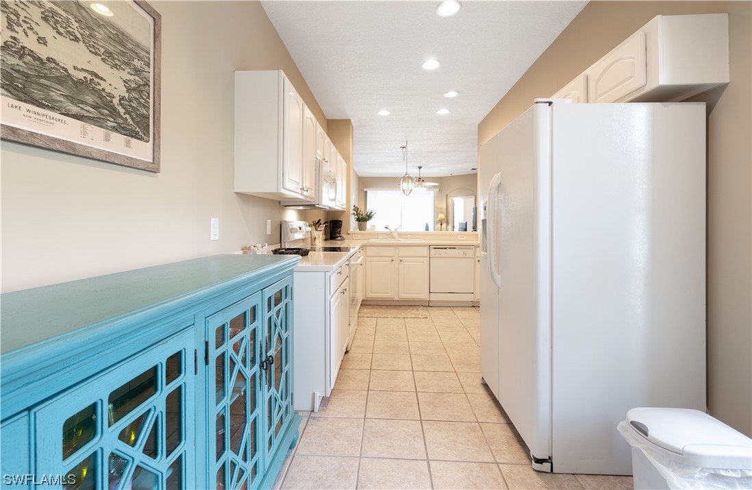 3640 Rue Alec LOOP 2