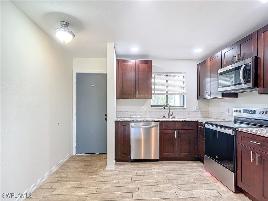 1051 Palm AVE 115