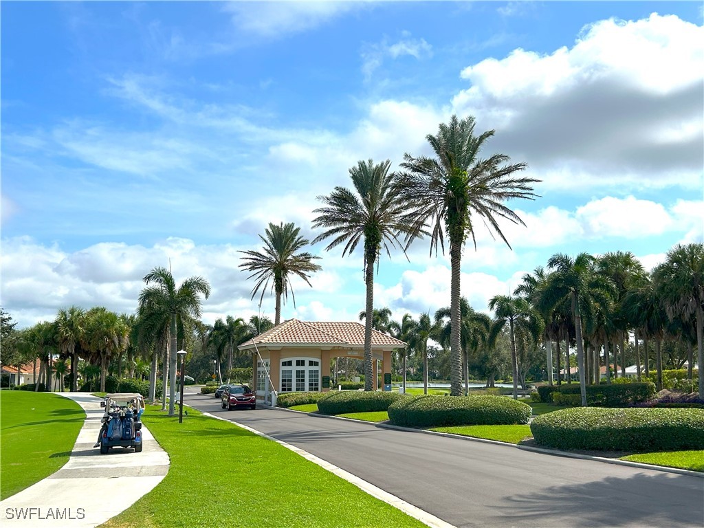 2841 Corinthia CIR