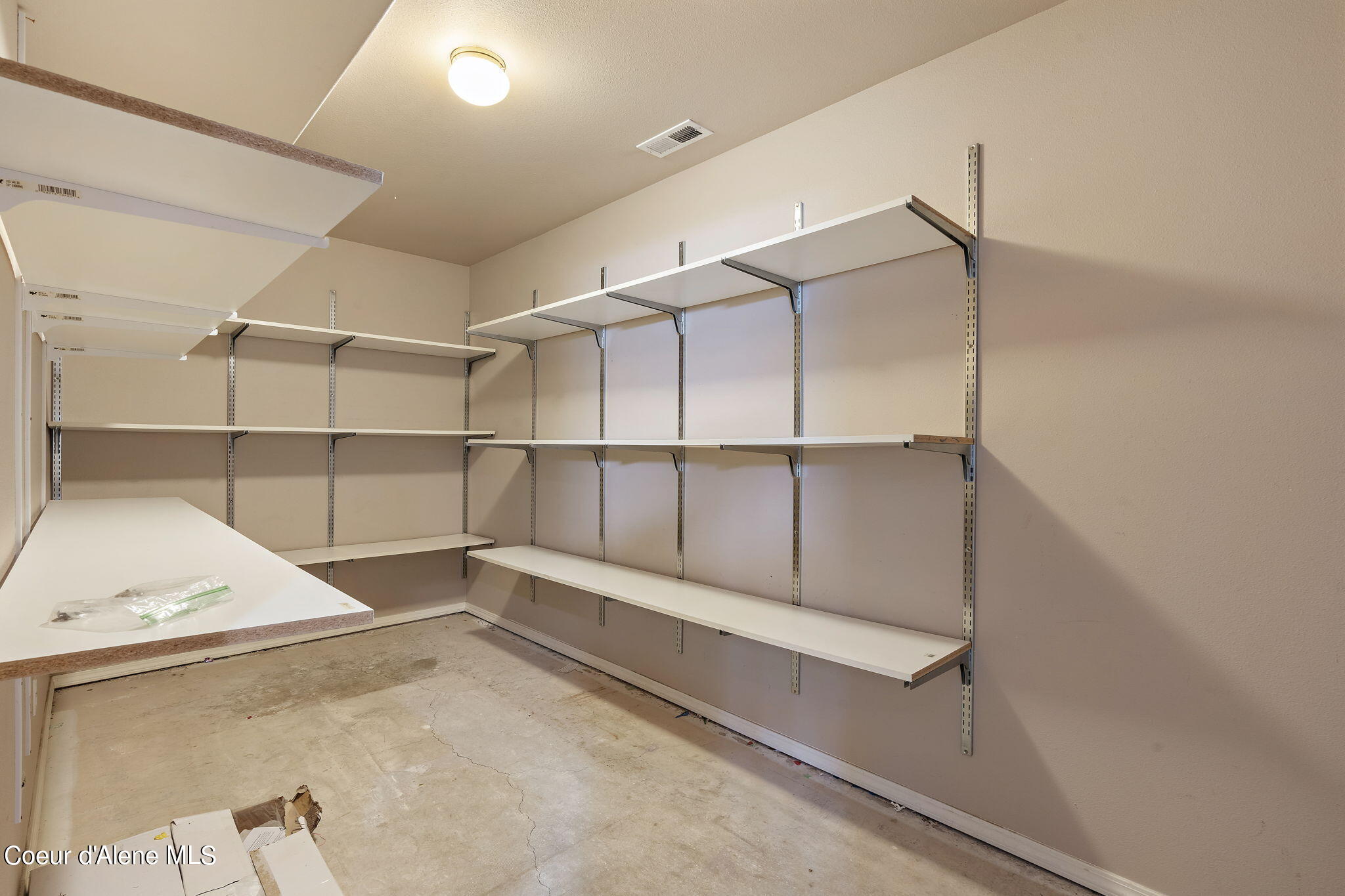 8424 N Parkside Drive