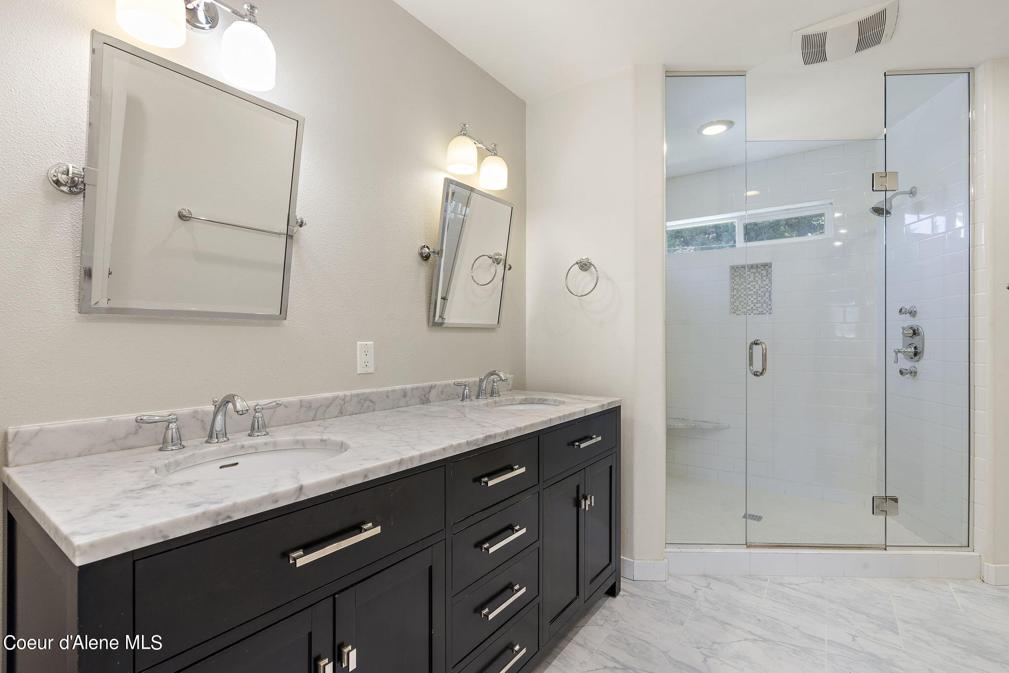 8424 N Parkside Drive