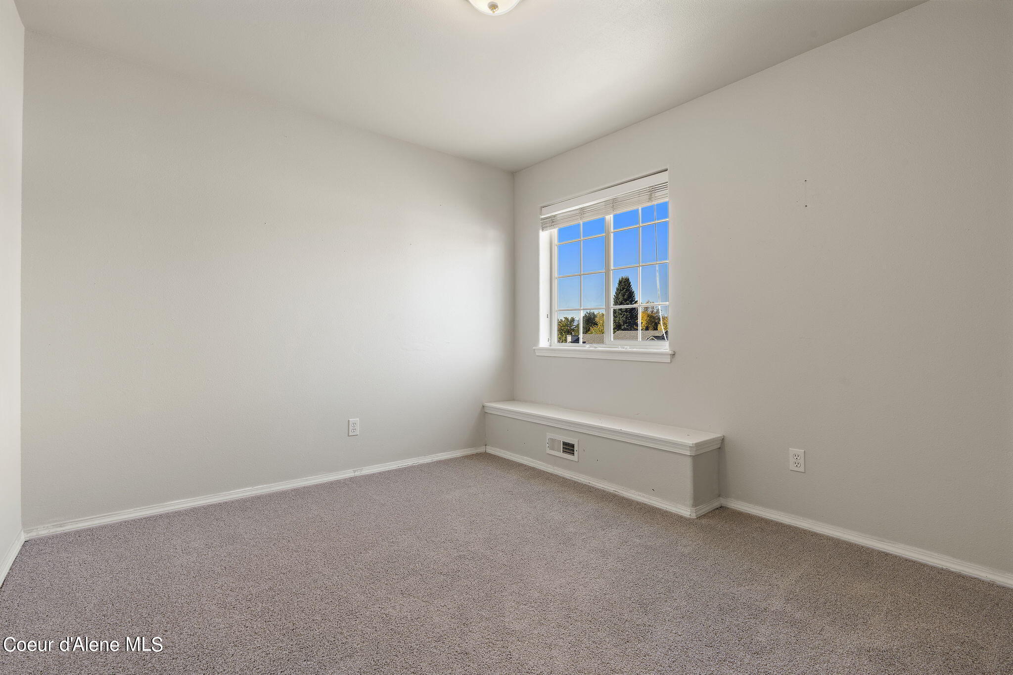 8424 N Parkside Drive